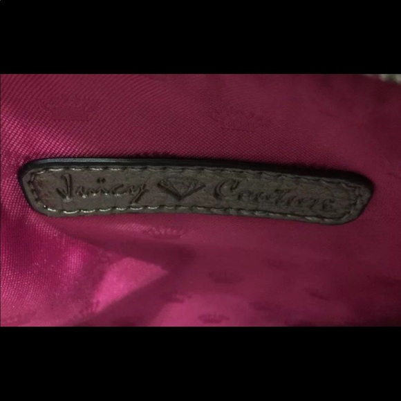 Juicy Couture Iridescent Pewter Quilted Chain Accent Logo Wristlet New w… - Picture 3 of 4